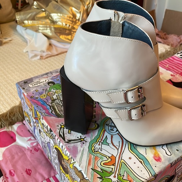 Jeffery Campbell booties size 5 never worn - Picture 3 of 5